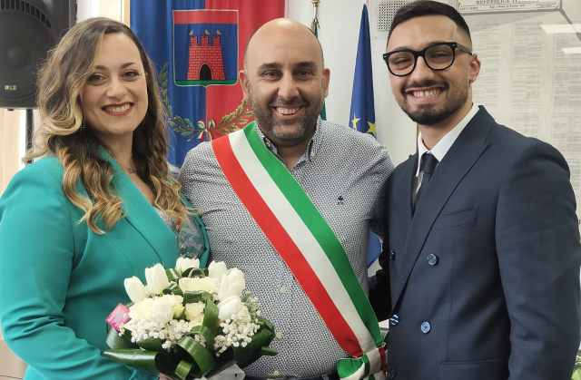 Cerimonia in municipio per Vincenzo e Ilaria sposi!!